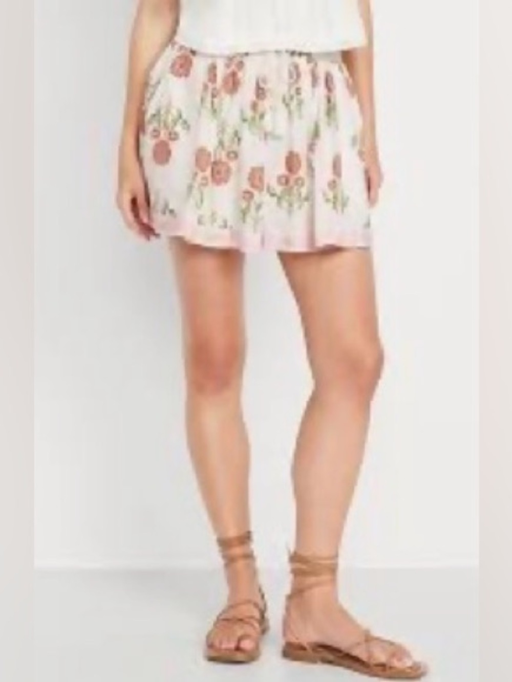 Old Navy Floral Pink High-Waisted Volume Flounce Shorts - 2.5-inch Inseam